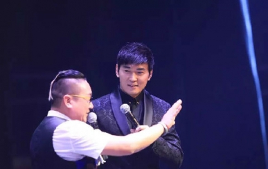 焦恩俊親臨助陣翌芙萊·炏焱集團新品發(fā)布會，開啟美和健康新征程